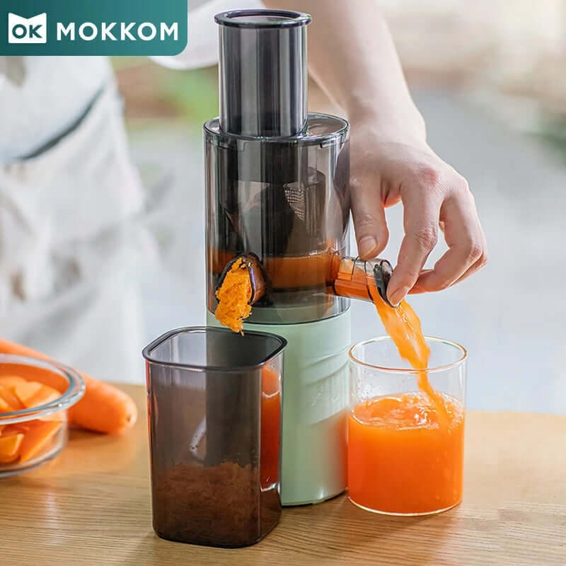 MOKKOM MK-198 Portable Mini Cold Press Slow Juicer